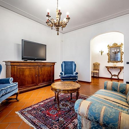 Yid Elegant Apt With Garage Florencie Exteriér fotografie
