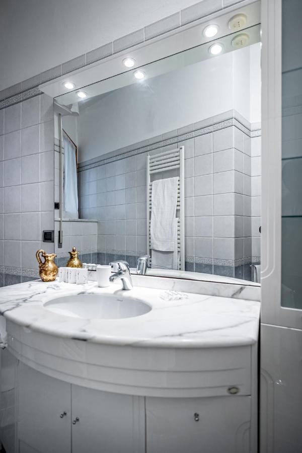 Yid Elegant Apt With Garage Florencie Exteriér fotografie