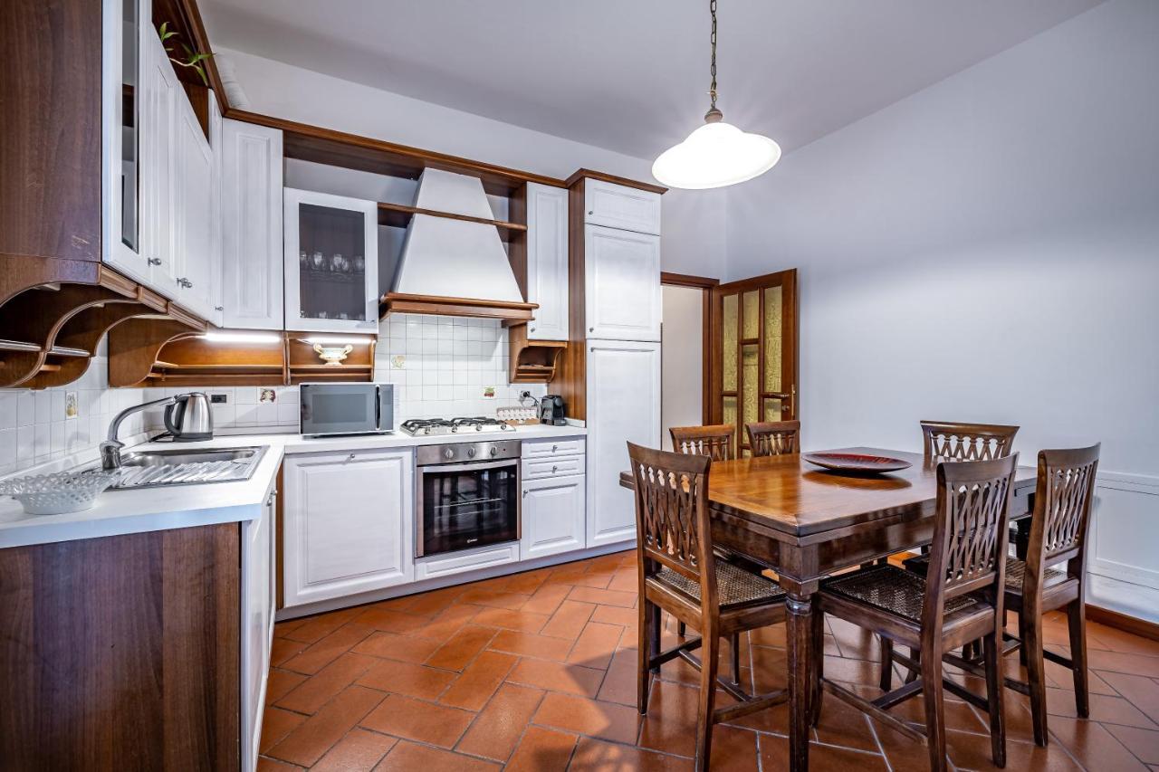 Yid Elegant Apt With Garage Florencie Exteriér fotografie